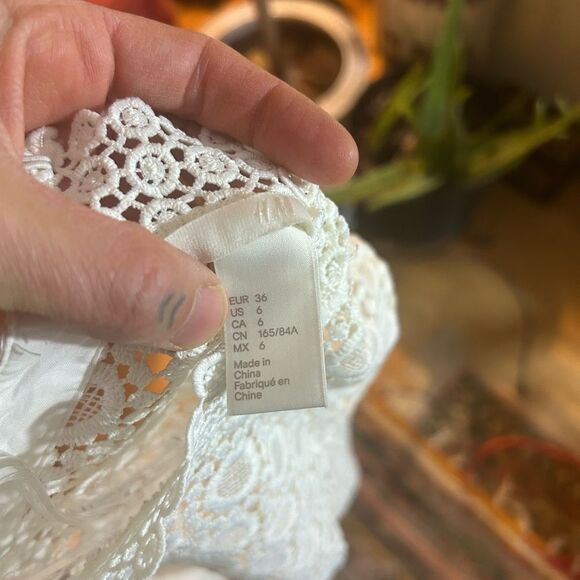 H&M Crochet White Lace Women's Blouse Size 6 - Picture 2 of 16